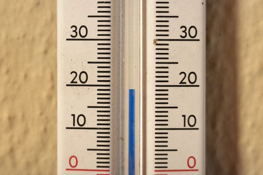 Um ihre Raumtemperatur im Auge zu behalten, kaufen Schweizerinnen und Schweizer vermehrt auch Thermometer und Thermostate.