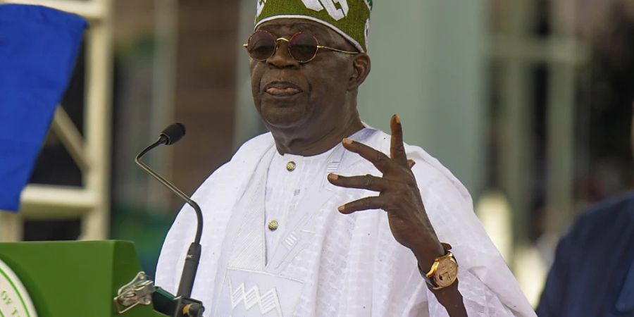 ARCHIV - Nigerias neuer Präsident Bola Tinubu spricht nach seiner Vereidigung in Abuja. Foto: Sunday Aghaeze/Nigeria State House/AP/dpa - ACHTUNG: Nur zur redaktionellen Verwendung und nur mit vollständiger Nennung des vorstehenden Credits