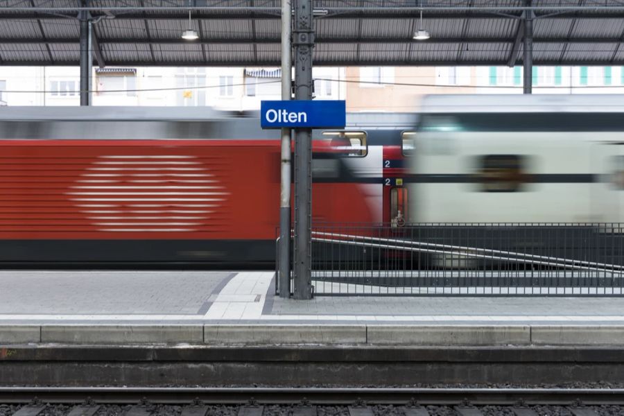 Laut der Interessengemeinschaft öffentlicher Verkehr (IGÖV) soll das Konzept an Knotenbahnhöfen wie Olten SO zu schlechteren Anschlüssen führen.