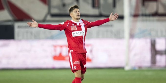 Omer Dzonlagic im Shirt des FC Thun im Jahr 2021. fc baden