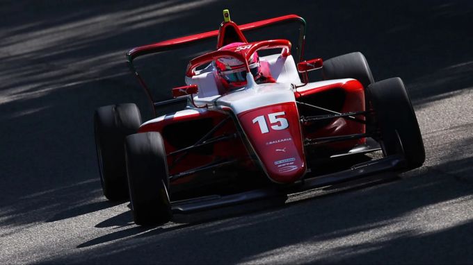 In der kommenden Saison sollen die Teams der Formel 1 eine Präsenz in der F1 Academy geniessen. Formel 1 F1 Academy