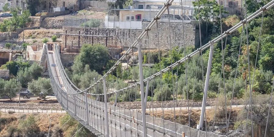 Die nur für Fussgänger zugängliche Brücke liegt im Süden der Altstadt von Jerusalem.