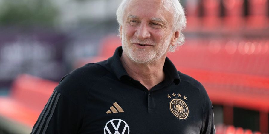 Beim A-Nationalteam der Männer sieht DFB-Direktor Rudi Völler «noch viel Luft nach oben».