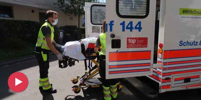 Volketswil ZH - Zwei Kinder (4 & 10) bei Selbstunfall in Auto verletzt