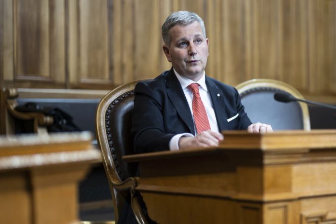 SVP-Parteipräsident Marco Chiesa spricht an der Sondersession der Eidgenössischen Räte im Ständerat. Marco Chiesa Credit Suisse