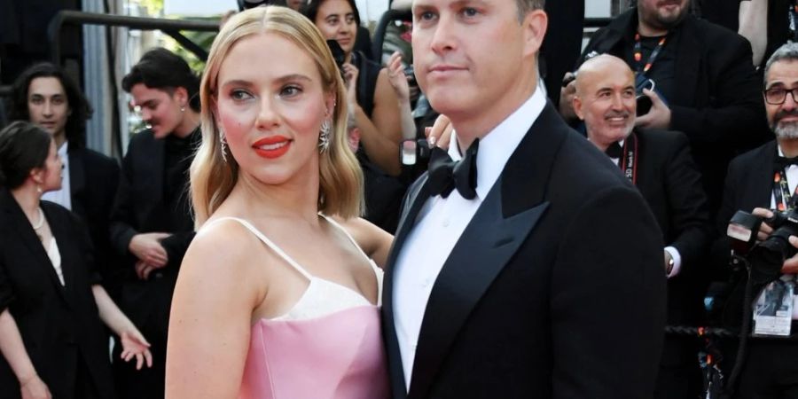 Scarlett Johansson und Colin Jost bei einem seltenen Pärchenauftritt in Cannes.