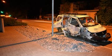 Selbstunfall mit Lieferwagen