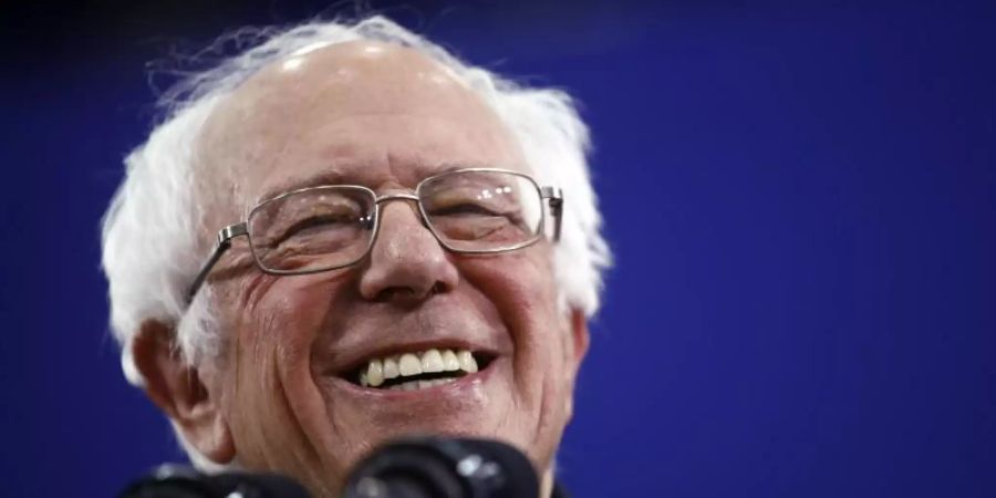 Senator Bernie Sanders reklamiert den Sieg bei der Vorwahl für sich. Foto: Matt Rourke/AP/dpa