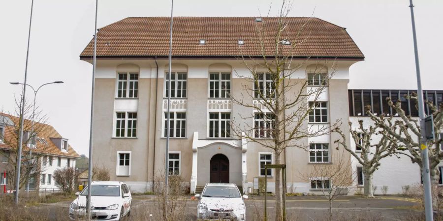 Ein Schulhaus der Gemeinde Staufen.