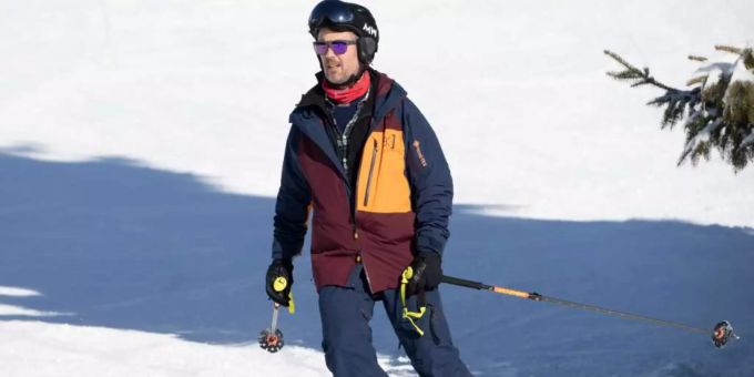 Kronprinz Frederik von Dänemark beim Skifahren in Dänemark. Jetzt verletzte sich der Royal auf der Skipiste in der Schweiz. Frederik von Dänemark