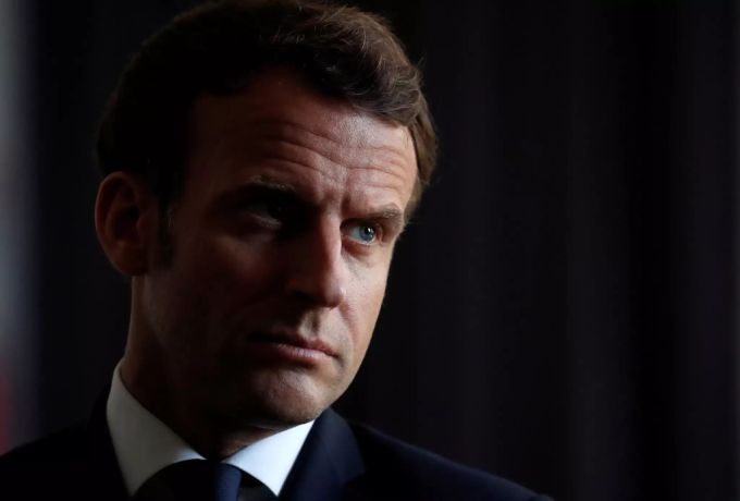 Emmanuel Macron lässt Prudhommes Träume platzen. Emmanuel Macron
