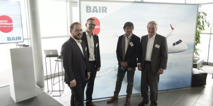 Start Berner Flybair: José Gonzàlez, CEO Flybair, Urs Ryf, CEO Bern Airport und Verwaltungsrat Flybair, André Lüthi, Verwaltungsrat Flybair und Urs Sieber, Verwaltungsratspräsident Flybair, (von links nach rechts) bei der Pressekonferenz «Bern Airport und die Zukunft» am 1. November 2019 beim Flughafen Bern Belp. start berner