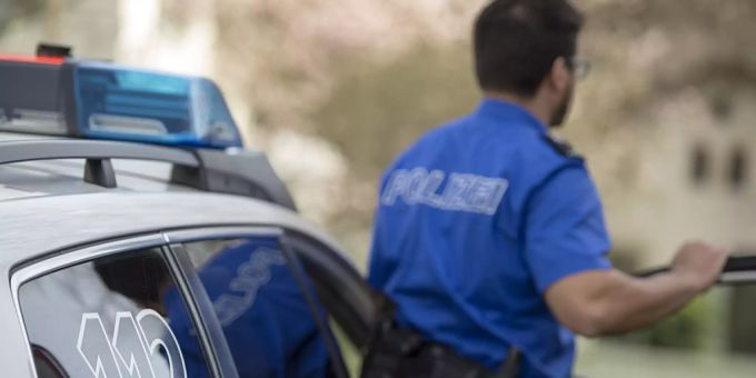 Es entstand Sachschaden von mehreren Tausend Franken. Sachschaden