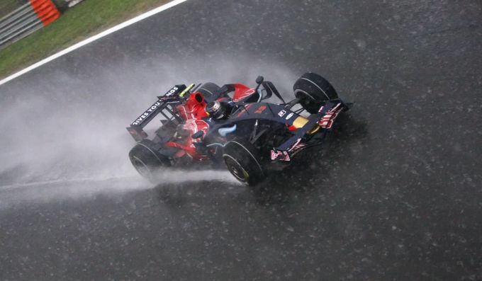 Der einzige Sieg für Ferrari als Motoren-Lieferant: Sebastian Vettel gewinnt den Grand Prix von Italien 2008 in Monza für Toro Rosso. Vettel Toro Rosso Ferrari