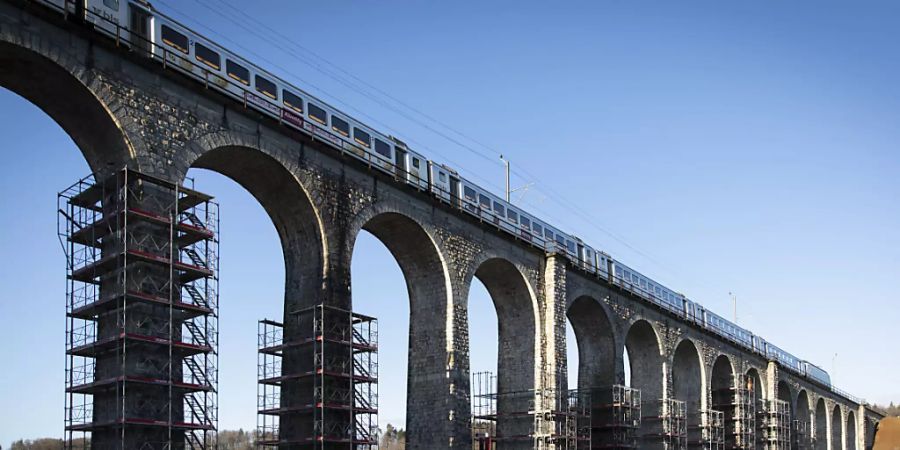 Die Baustelle beim Saaneviadukt in Gümmenen.