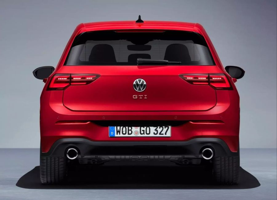 Der GTI-Schriftzug sitzt jetzt direkt unter dem VW-Logo