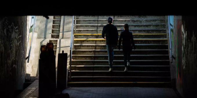 In Bielefeld (D) - Kleinkind wird von Regionalbahn erfasst und stirbt
