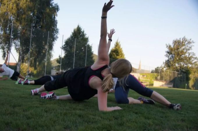 Training unter freiem Himmel. SATUS Köniz