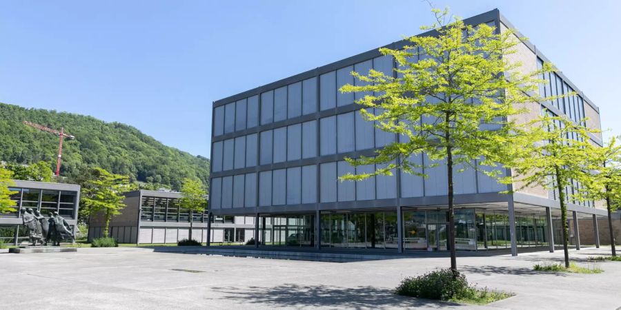 Die Kantonsschule in Baden.
