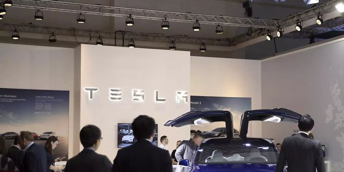 Der Autohersteller Tesla will in Grossbritannien offenbar in den Strommarkt einsteigen. (Symbolbild) Der Autohersteller Tesla will in Grossbritannien offenbar in den Strommarkt einsteigen. (Symbolbild)