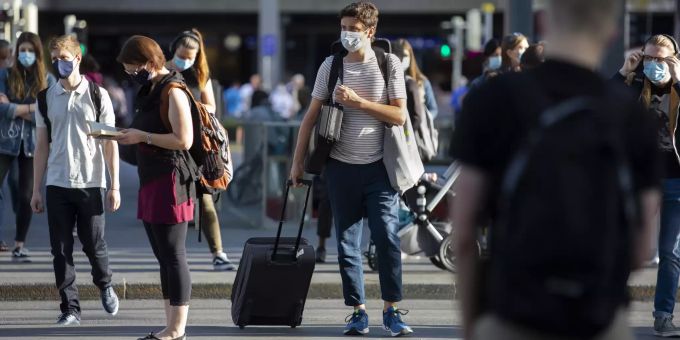 Ungeimpfte können auch von Geimpften angesteckt werden. Coronavirus Schutzmaksen Bern