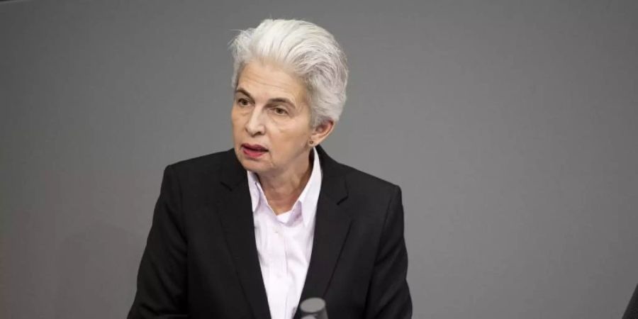 «Freiwillig zur Bundeswehr gehen können junge Menschen schon heute», sagt Marie-Agnes Strack-Zimmermann. Foto: Fabian Sommer/dpa