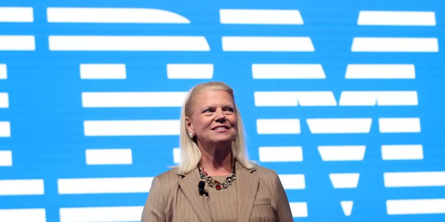 Der Technologiekonzern IBM hat im ersten Quartal 2020 Umsatz- und Gewinneinbussen hinnehmen müssen. Im Bild die ehemalige Konzernchefin Ginni Rometty, die Ende Januar 2020 ihren Chefposten an Arvind Krishna abgegeben hat. (Archivbild)