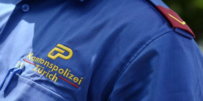 Rafz ZH: Kind nach Badeunfall im Spital verstorben. Kapo Zürich