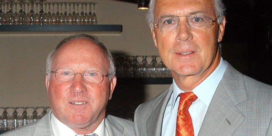 Uwe Seeler (l.) und Franz Beckenbauer nahmen immer wieder gemeinsame Termine wahr.