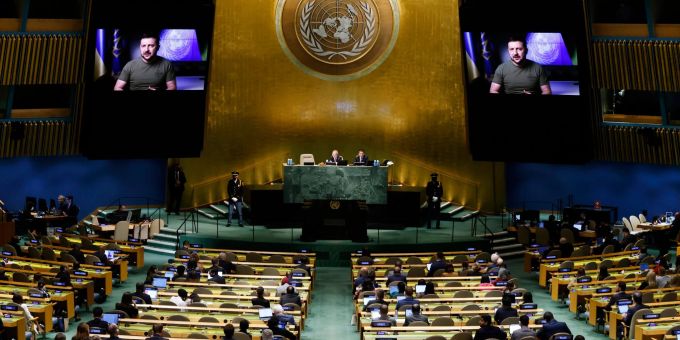 Der ukrainische Präsident Wolodymyr Selenskyj spricht vor den Vereinten Nationen. Der ukrainische Präsident Wolodymyr Selenskyj spricht vor den Vereinten Nationen.