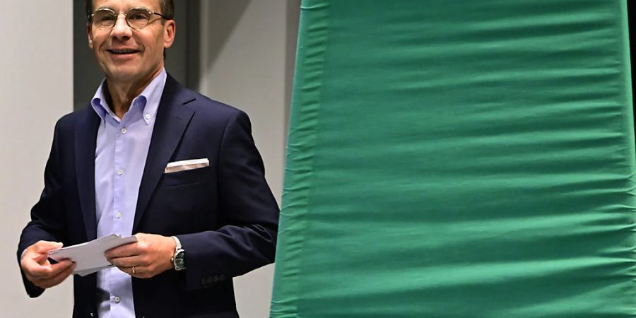 ARCHIV - Der Vier-Parteien-Block des Konservativen Ulf Kristersson hat bei der umkämpften Wahl am vergangenen Sonntag demnach 176 Mandate errungen. Foto: Jonas Ekströmer/TT News Agency/dpa