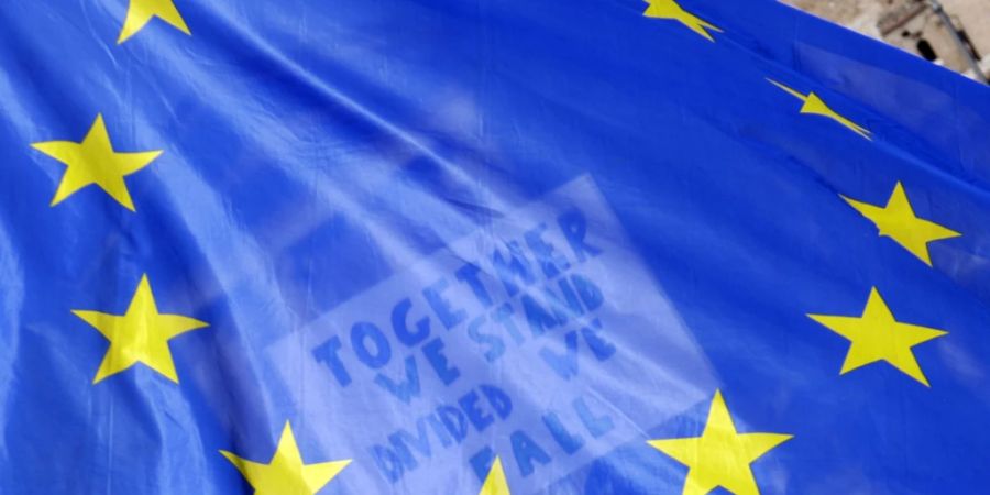 Die europäische Unterstützung für die Ukraine ist laut einer EU-weiten Umfrage weiterhin gross. 72 Prozent der EU-Bürger sind dafür, dass sich die Union trotz persönlicher Belastungen unabhängig macht von russischen Energielieferungen. (Archivbild)
