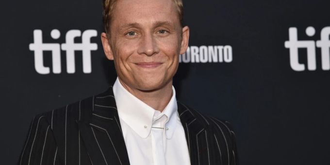 Wird am Eröffnungsabend des 18. Zurich Film Festival erwartet: Der deutsche Schauspieler Matthias Schweighöfer (hier bei der Weltpremiere seines neuen Films «The Swimmers» am Toronto International Film Festival). Wird am Eröffnungsabend des 18. Zurich Film Festival erwartet: Der deutsche Schauspieler Matthias Schweighöfer (hier bei der Weltpremiere seines neuen Films «The Swimmers» am Toronto International Film Festival).