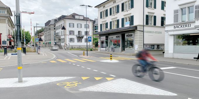 Die neu signalisierte Kreuzung Bankstrasse und Freiestrasse. Symbolbild. Signalisierte Kreuzung Bankstrasse und Freiestrasse.
