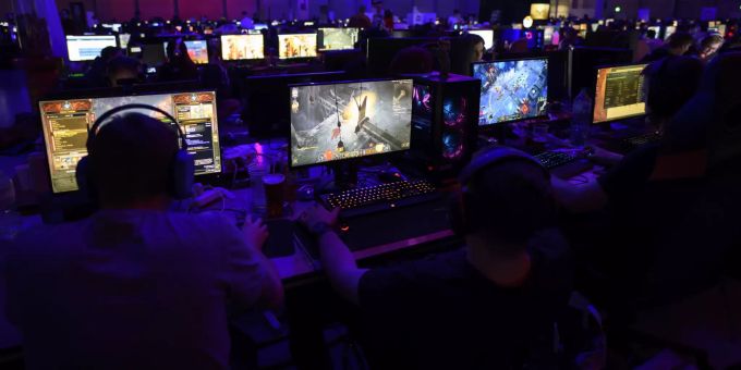 Swiss eSports Weekly - Lan-Party am Bodensee oder Fantasy Basel?