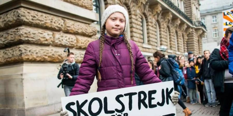 Greta Thunberg wurde in diesem Jahr bereits mit dem Alternativen Nobelpreis ausgezeichnet und vom Magazin Time zur «Person of the Year» gewählt. Foto: Daniel Bockwoldt/dpa