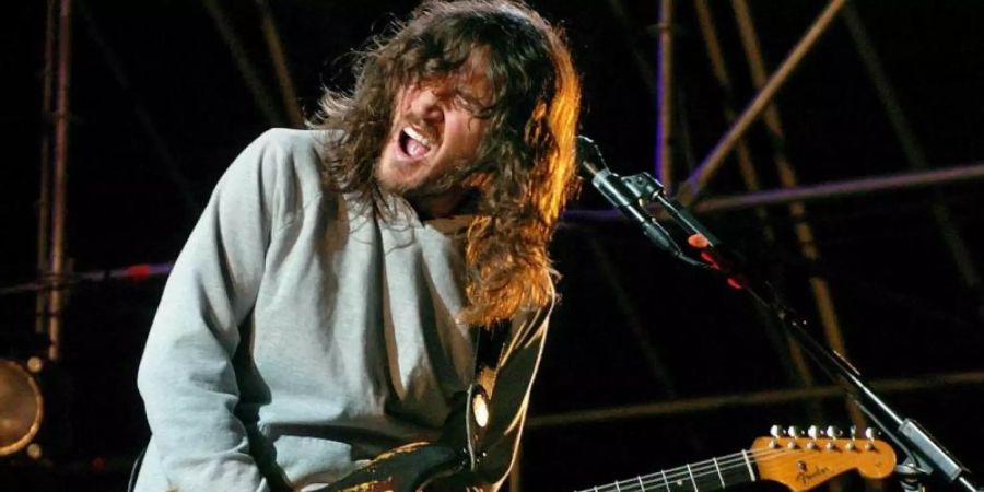 Für die Fans der Red Hot Chili Peppers ist jetzt schon Weihnachten: John Frusciante kehrt in die Band zurück. Foto: Alfredo Aldai/EFE/epa/dpa