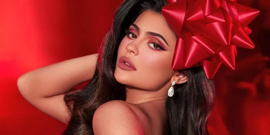 kylie jenner dollar