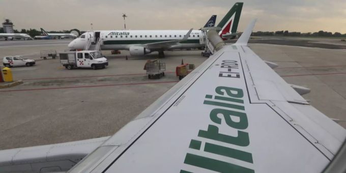 Wegen Passagier - Alitalia-Maschine landete in London