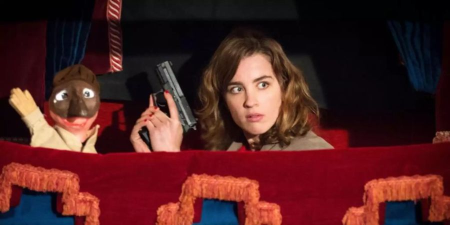 Kommissarin Yvonne (Adèle Haenel) will das Opfer ihres verstorbenen Mannes unterstützen. Foto: Neue Visionen Filmverleih/dpa