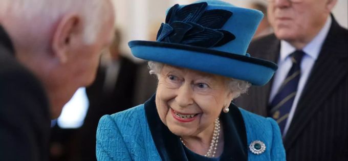 Die Queen Elizabeth hält ihre Ausgaben für gewöhnlich geheim. queen elizabeth