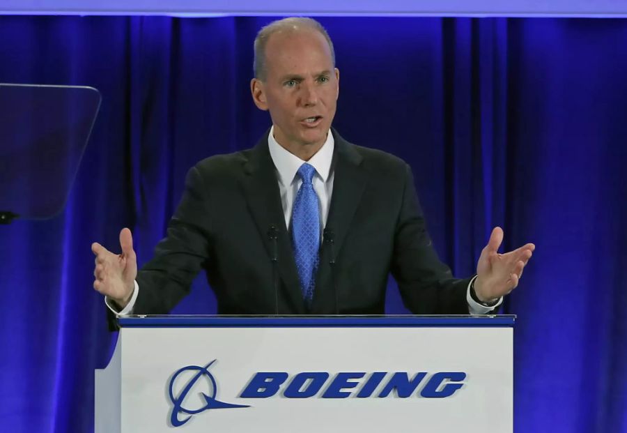 dennis muilenburg