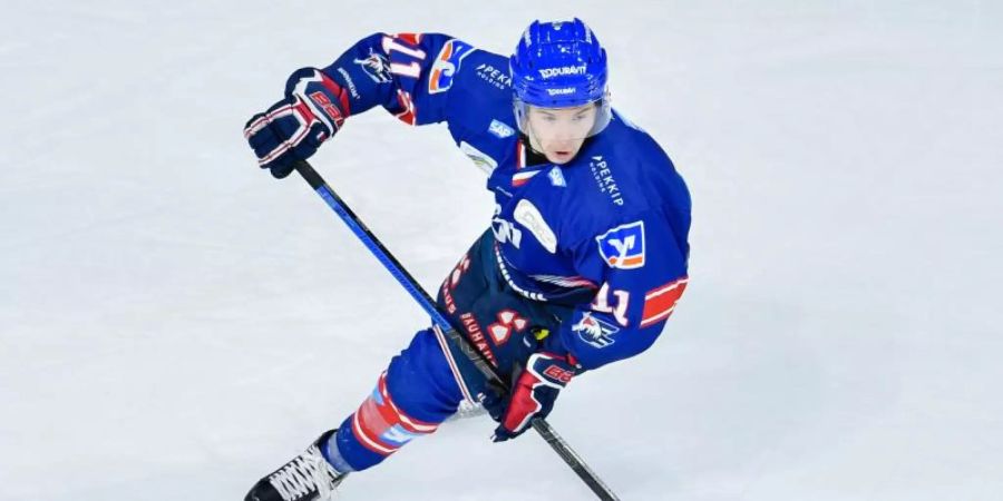 Grünes Licht für seine Rückkehr auf das Eis erhalten: Janik Möser, aktuell aktiv für Grizzlys Wolfsburg. Foto: Uwe Anspach/dpa