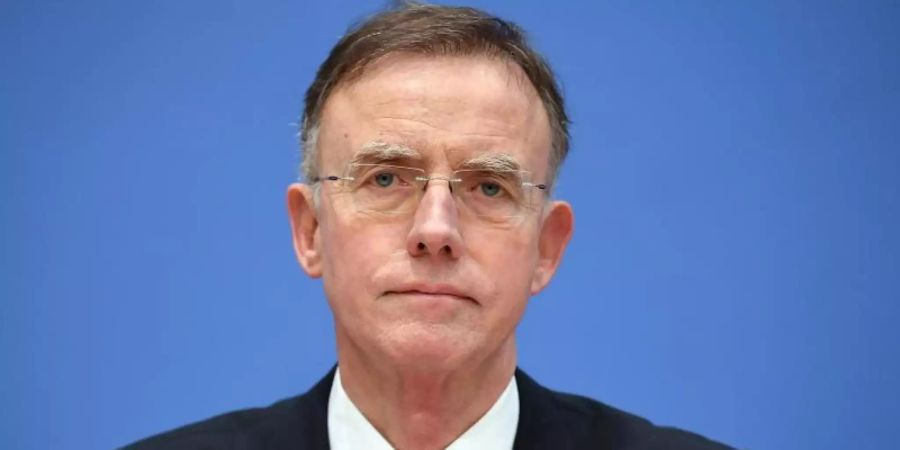 Es sei eine «abgestufte Exit-Strategie aus dem Lockdown» nötig, sagt Gerd Landsberg. Foto: Britta Pedersen/dpa