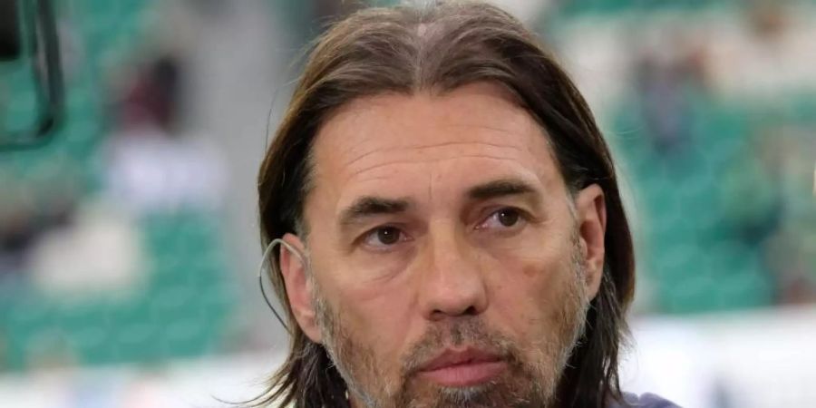 Der neue Mainzer Sportdirektor Martin Schmidt kündigt für Dienstag eine Trainerentscheidung an. Foto: picture alliance / Peter Steffen/dpa