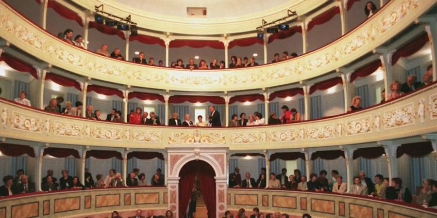 Die Vereinigten Theaterschaffenden der italienischen Schweiz wehren sich gegen die neuen Massnahmen im Tessin. Im Bild das Teatro Sociale in Bellinzona.