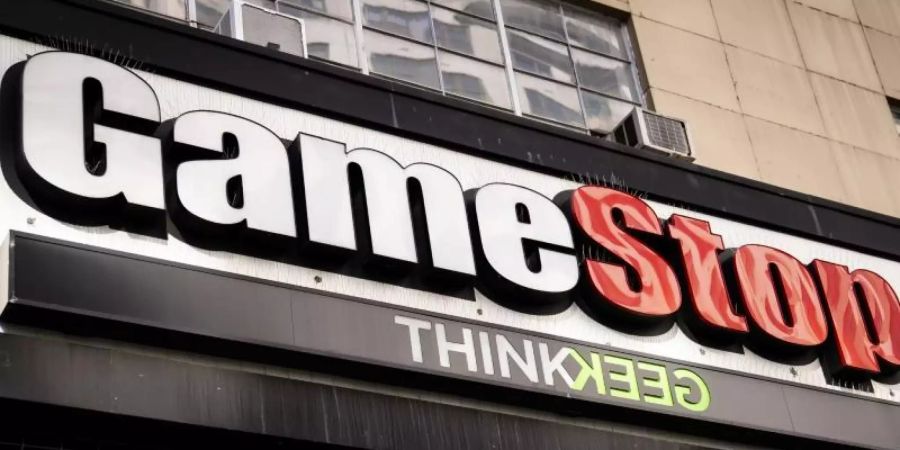 Die Kurskapriolen bei Aktien des Videospielhändlers Gamestop und anderer US-Unternehmen ziehen weitere Rechtskonflikte nach sich. Foto: John Minchillo/AP/dpa