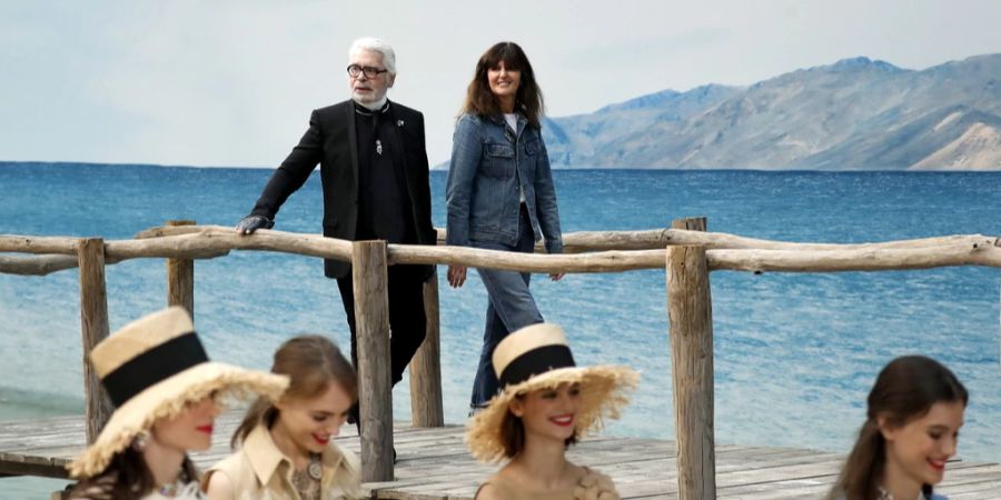 Karl Lagerfeld und Virginie Viard an der Paris Fahion Week 2018 – eine langjährige Zusammenarbeit.