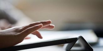 Bern - Kommission unterstützt Kredite für Digitalisierungssoftware