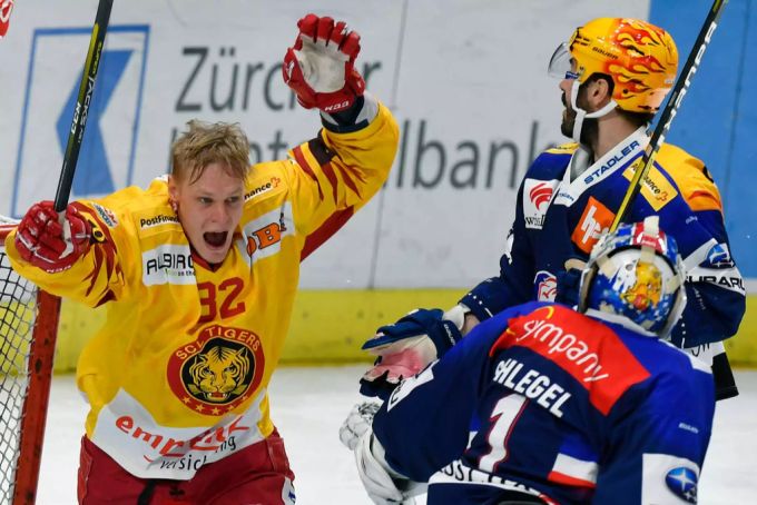 Harri Pesonen (links) gehört bei den SCL Tigers zu den absoluten Leistungsträgern. Pesonen SCL Tigers